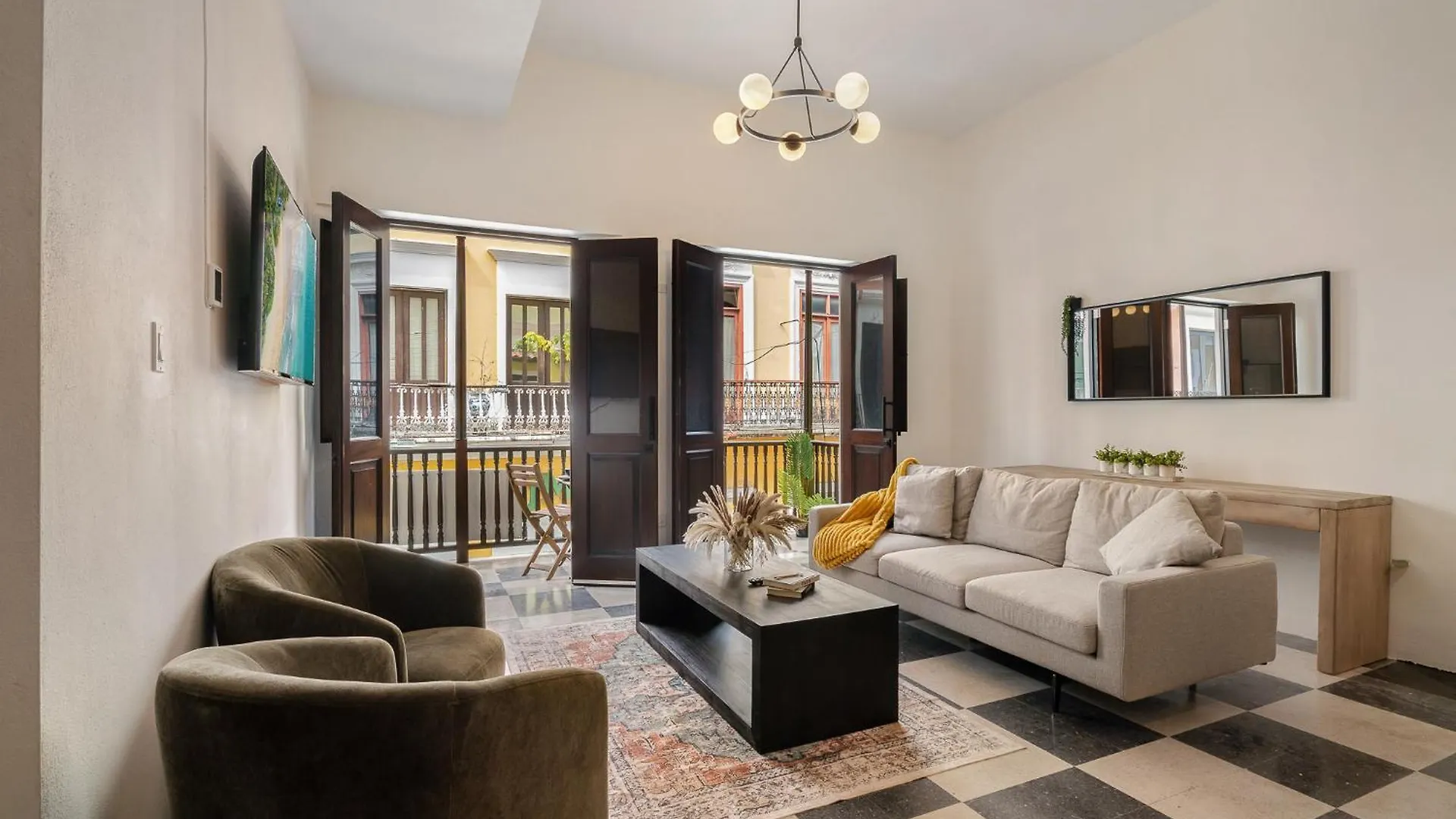 Soho House Private Patio Apartment San Juan
