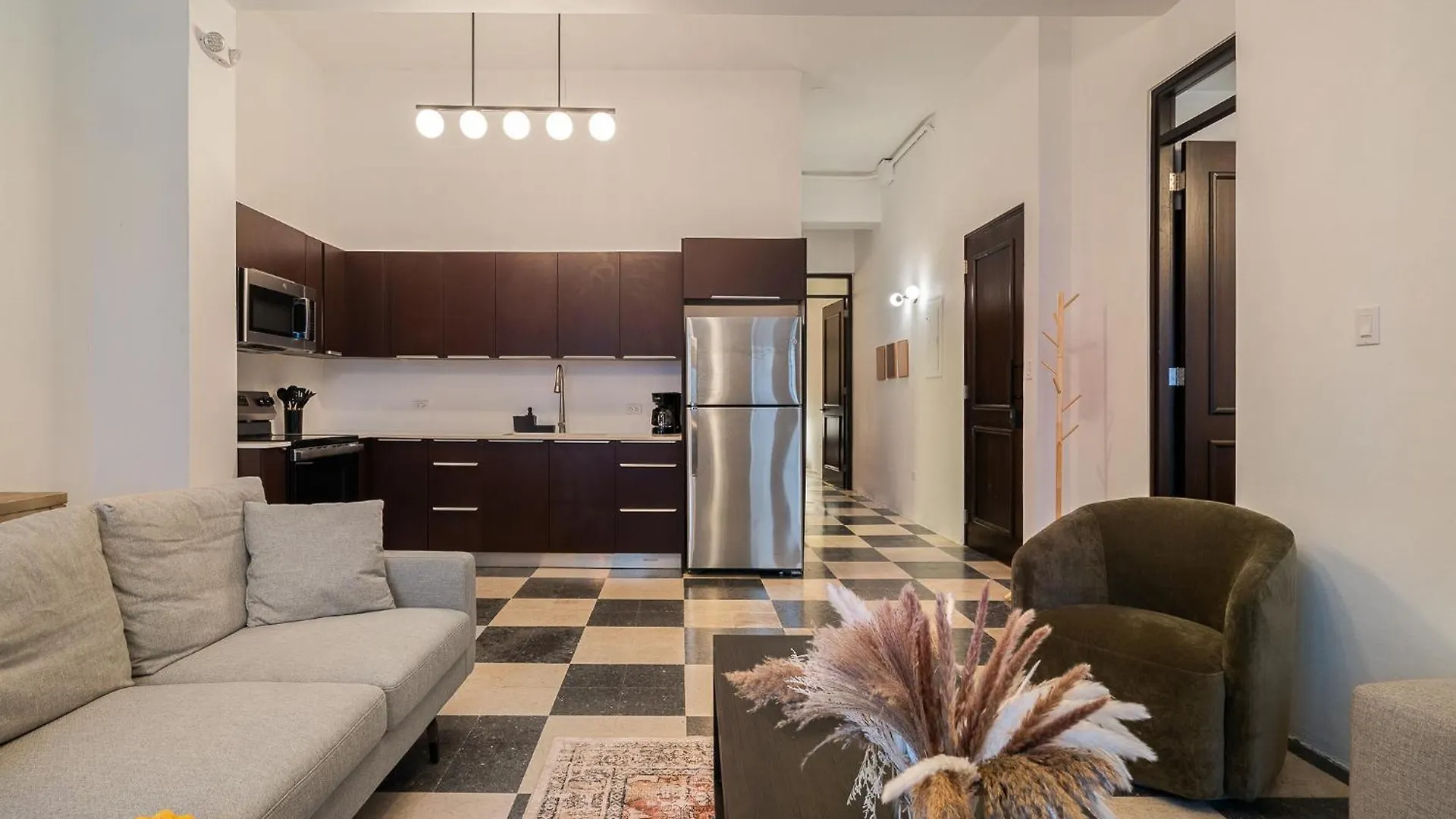 Soho House Private Patio Luxury 2Bd Appartment San Juan